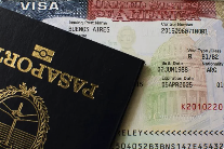 约旦落地签证需要支付多少费用？